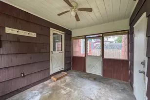 27 Hancock St, Westfield, MA 01085 - Photo 12
