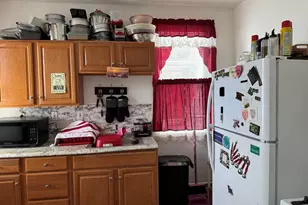 75 Putnam St, Boston, MA 02128 - Photo 6