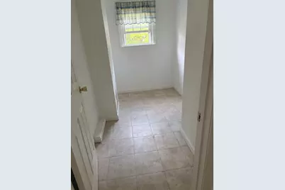 4 Westview Ave, Millbury, MA 01527 - Photo 10
