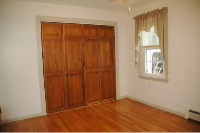4 Westview Ave, Millbury, MA 01527 - Photo 8