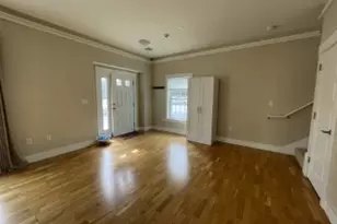 54 Loomis, Bedford, MA 01730 - Photo 4