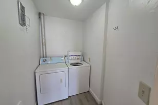 13 Bismarck St, Boston, MA 02130 - Photo 4
