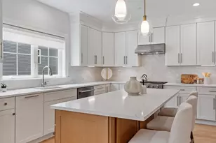14 Conifer Cir, Shrewsbury, MA 01545 - Photo 2