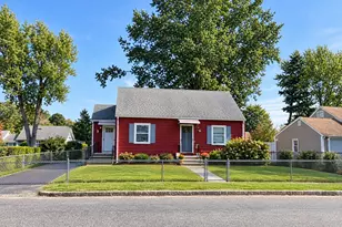 27 Stocker, Springfield, MA 01129 - Photo 1