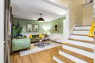 2 Hitching Post Ln, Methuen, MA 01844 - Photo 4