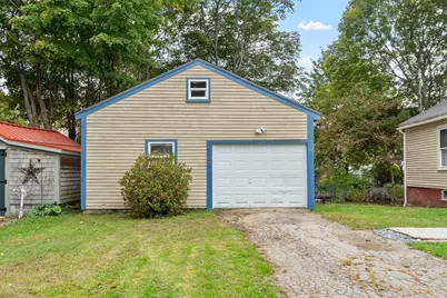 2 Hill St, Amesbury, MA 01913 - Photo 30