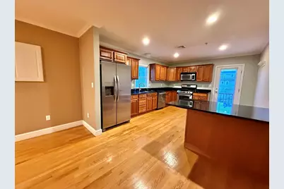 146 Adams St #2, Waltham, MA 02453 - Photo 4