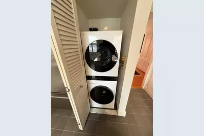 61 Otis St #3, Cambridge, MA 02141 - Photo 8