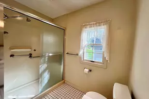 62 Amity Pl, Amherst, MA 01002 - Photo 16