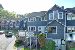 62 Amity Pl, Amherst, MA 01002 - Photo 2