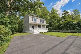 1531 Broadway, Raynham, MA 02767 - Photo 4