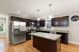 1531 Broadway, Raynham, MA 02767 - Photo 8