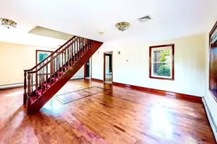 298 River St, Newton, MA 02465 - Photo 4
