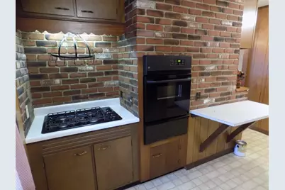 1346 President Ave., Fall River, MA 02720 - Photo 6