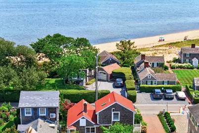 8D Commercial Street #Unit A, Provincetown, MA 02657 - Photo 2