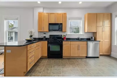 82 Tuttle St #1, Boston, MA 02125 - Photo 8