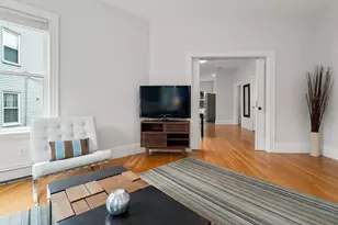82 Tuttle St, Boston, MA 02125 - Photo 4