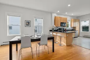 82 Tuttle St, Boston, MA 02125 - Photo 10