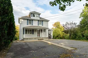 4 Lafrance Dr, Hudson, MA 01749 - Photo 2
