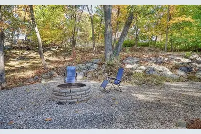 7 West St, Melrose, MA 02176 - Photo 20
