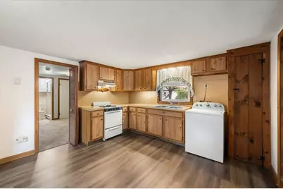18 Bay View Dr, Shrewsbury, MA 01545 - Photo 4