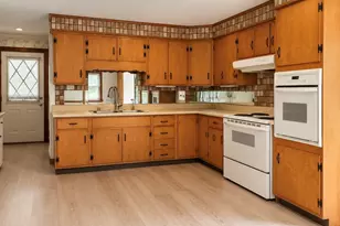 51 Whipple Rd, Billerica, MA 01821 - Photo 2