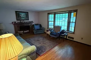 17 Howe St, Ipswich, MA 01938 - Photo 8