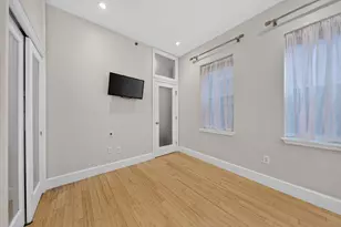8 Garden Ct, Boston, MA 02113 - Photo 8