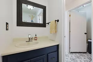 12 Marywood, Uxbridge, MA 01569 - Photo 6