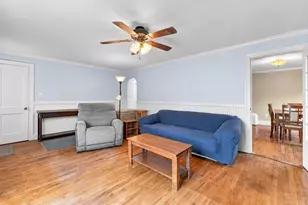 19 Nautilus St, New Bedford, MA 02744 - Photo 4