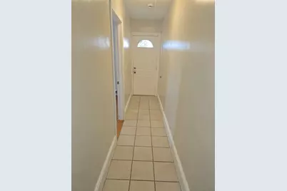 11 Ropes St #1, Salem, MA 01970 - Photo 2