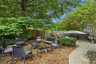 10 Mildred Ave, Worcester, MA 01603 - Photo 20