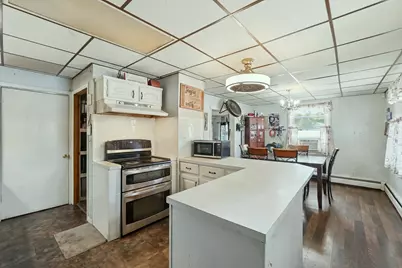 10 Mildred Ave, Worcester, MA 01603 - Photo 4