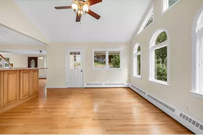 35 Fox Hill Road, Billerica, MA 01821 - Photo 10