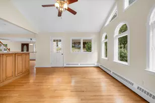 35 Fox Hill Rd, Billerica, MA 01821 - Photo 10