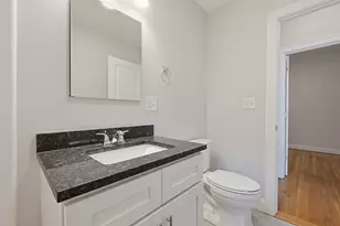 91 Verndale St, Brookline, MA 02446 - Photo 20
