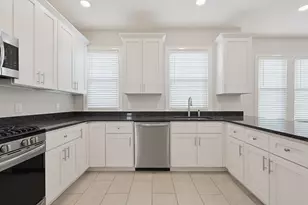 91 Verndale St, Brookline, MA 02446 - Photo 4