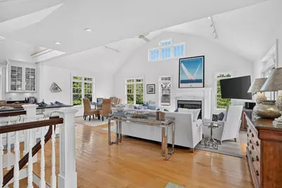 8 Beach Plum Mdws, Edgartown, MA 02539 - Photo 4