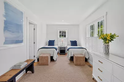 8 Beach Plum Mdws, Edgartown, MA 02539 - Photo 34