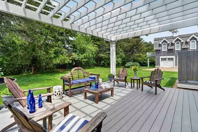 8 Beach Plum Mdws, Edgartown, MA 02539 - Photo 38