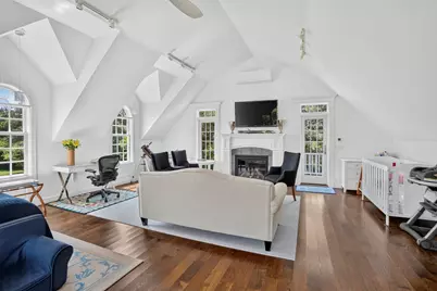 8 Beach Plum Mdws, Edgartown, MA 02539 - Photo 40