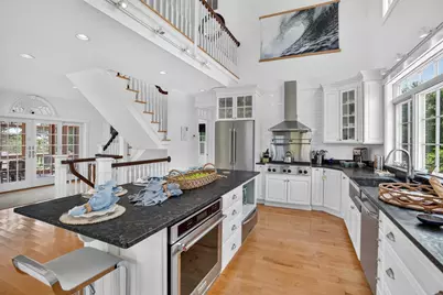 8 Beach Plum Mdws, Edgartown, MA 02539 - Photo 12