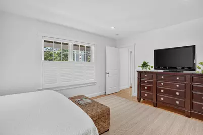 8 Beach Plum Mdws, Edgartown, MA 02539 - Photo 28