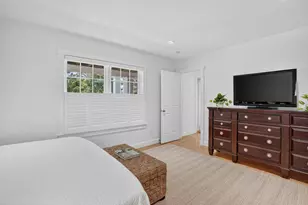 8 Beach Plum Mdws, Edgartown, MA 02539 - Photo 28