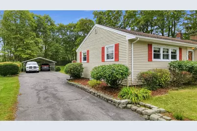 14 Laurel St, Taunton, MA 02780 - Photo 32