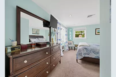 14 Laurel St, Taunton, MA 02780 - Photo 12