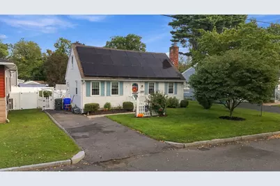 24 Sedgelia Street, Springfield, MA 01104 - Photo 1