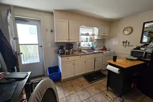 30 Cedar St, Waltham, MA 02453 - Photo 6