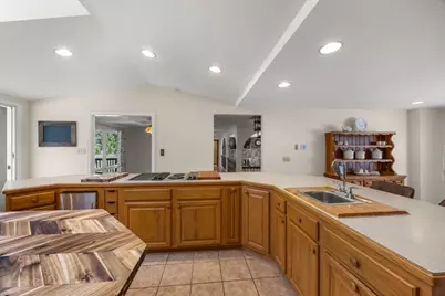 171 Gifford Rd, Westport, MA 02790 - Photo 12