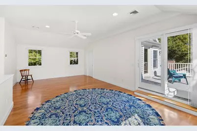 64 Randolph St, Falmouth, MA 02536 - Photo 24
